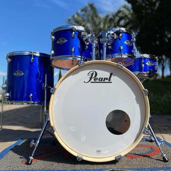 Foto do produto  Bateria Bumbo 20 Pearl Export Exx Voltage Blue Shell Pack